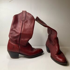Frye women’s 2356 Oxblood Red Leather Western Cowboy Boots Size 9.5D Red